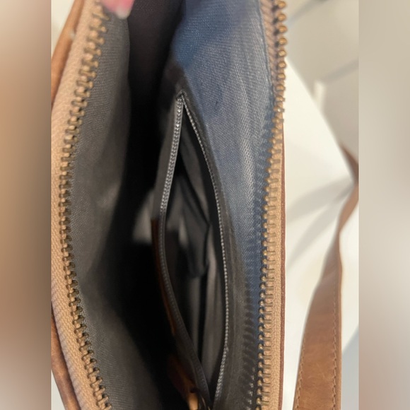 Frye Melissa Distressed Embroidered Floral Leather Shoulder Bag Tote Boho - Picture 8 of 12